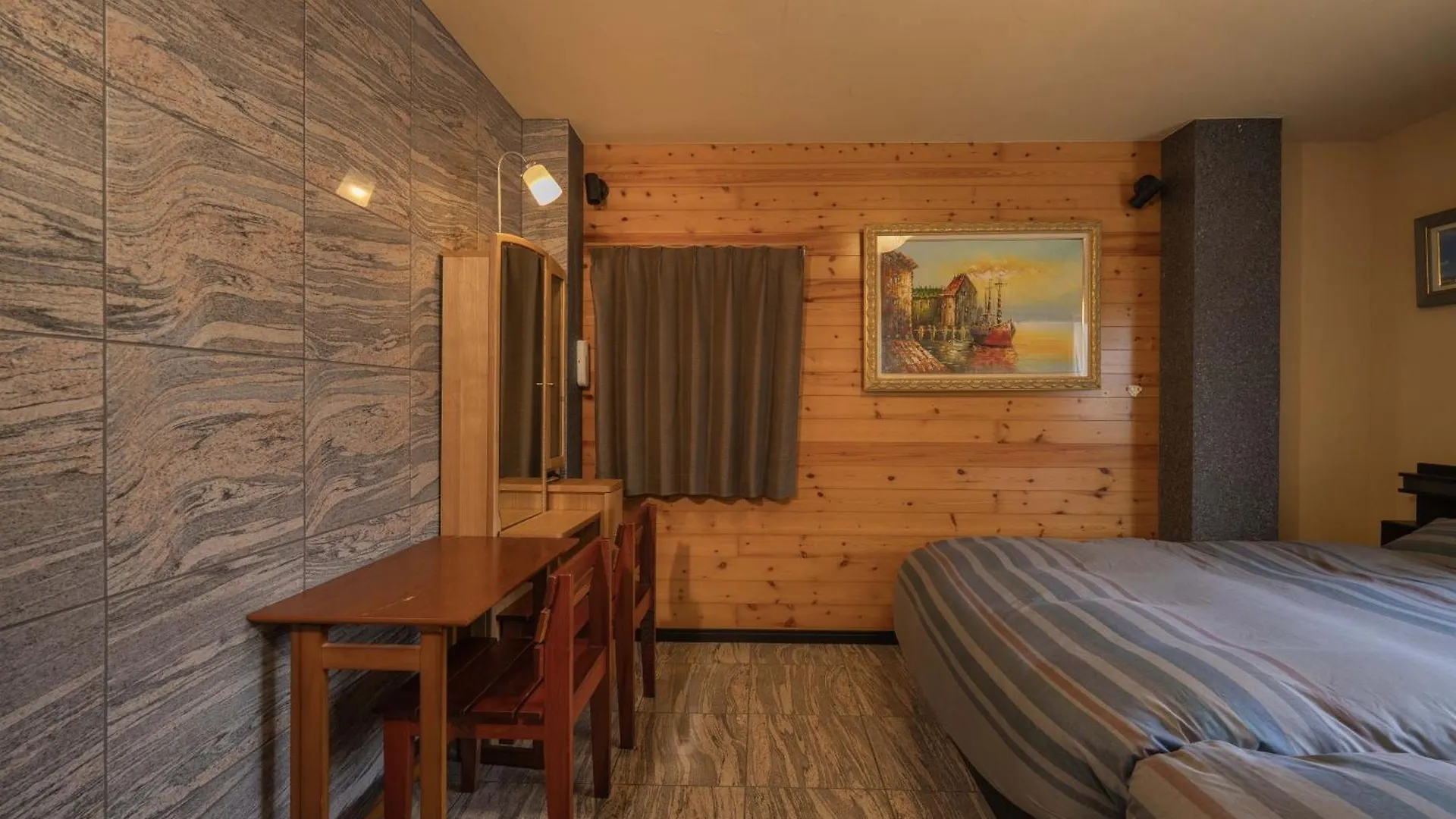 דירה טוקיו #Ryokan Maru 最大8名 2寝室 2浴室 2家族ok 浅草寺至近 徒歩観光地 高級ラグジュアリー貸切 יפן